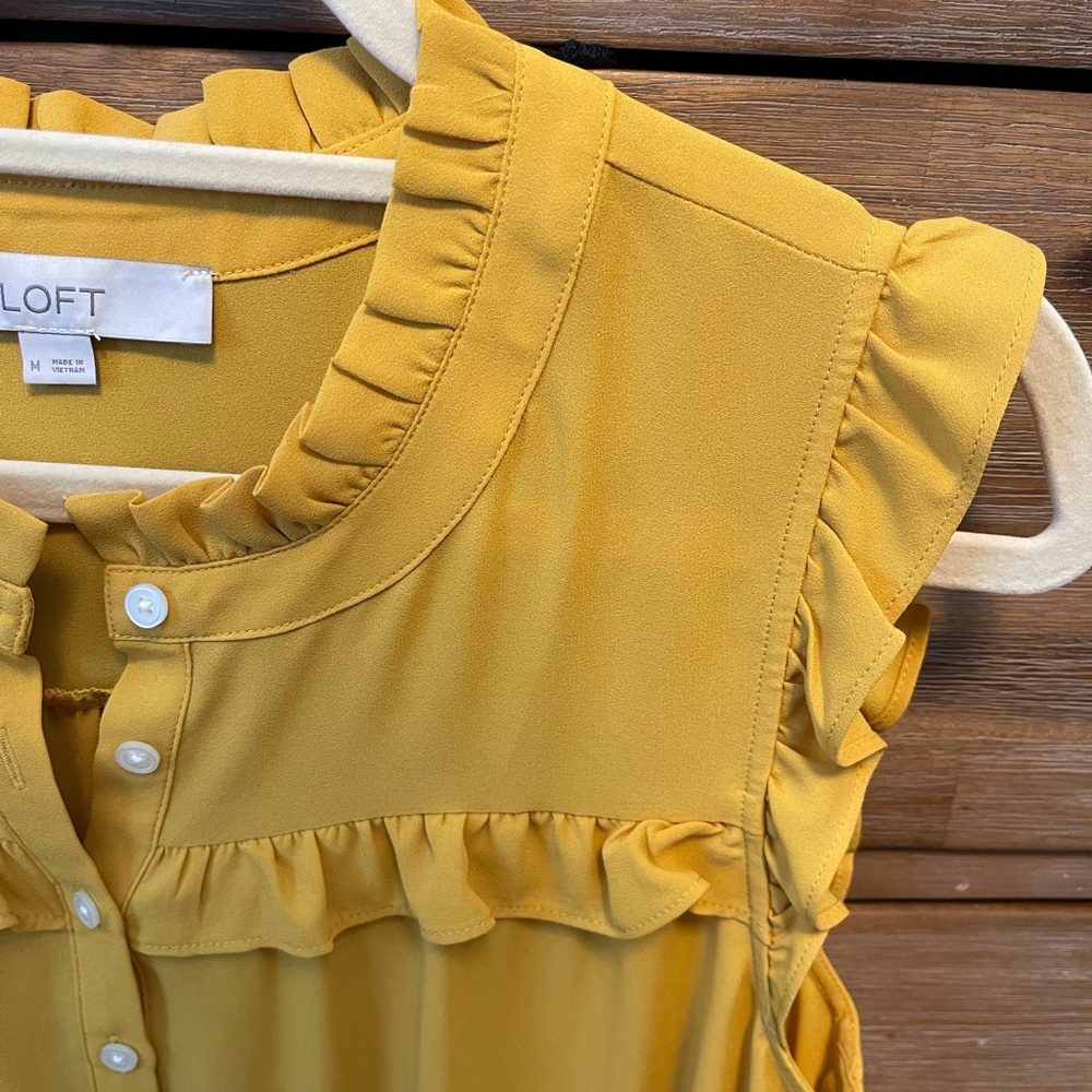 LOFT Ruffle Tank - Picture 4 of 4